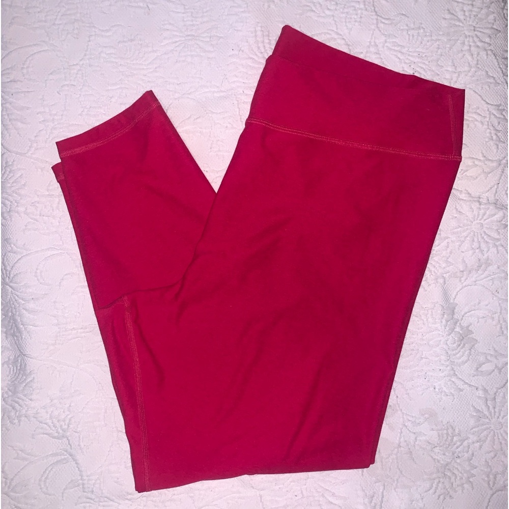 Old Navy Go-Dry, dark pink, super soft leggings size XXL.